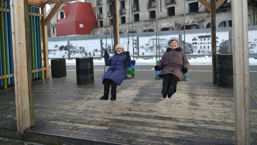     В России, в том числе Ставропольском крае, появится единое универсальное пособие, которое заменит несколько выплат. Вместе с этим индексируют пенсии и повысят МРОТ. Как изменится господдержка в регионе, в материале NewsTracker.