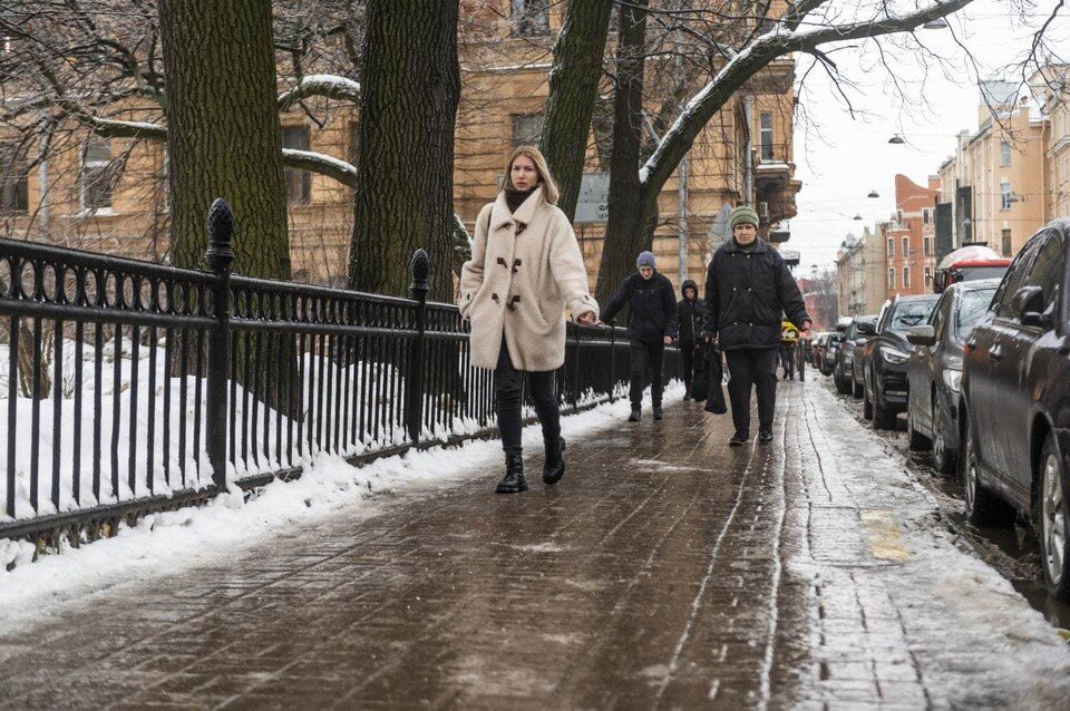    До плюс 3 градусов и дожди ждут Петербург 22 декабря Юлия ПЫХАЛОВА