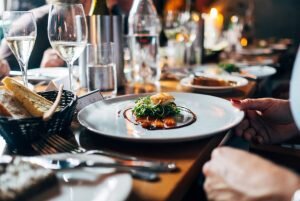    Фото: unsplash.com / Jay Wennington Юлия Карягина