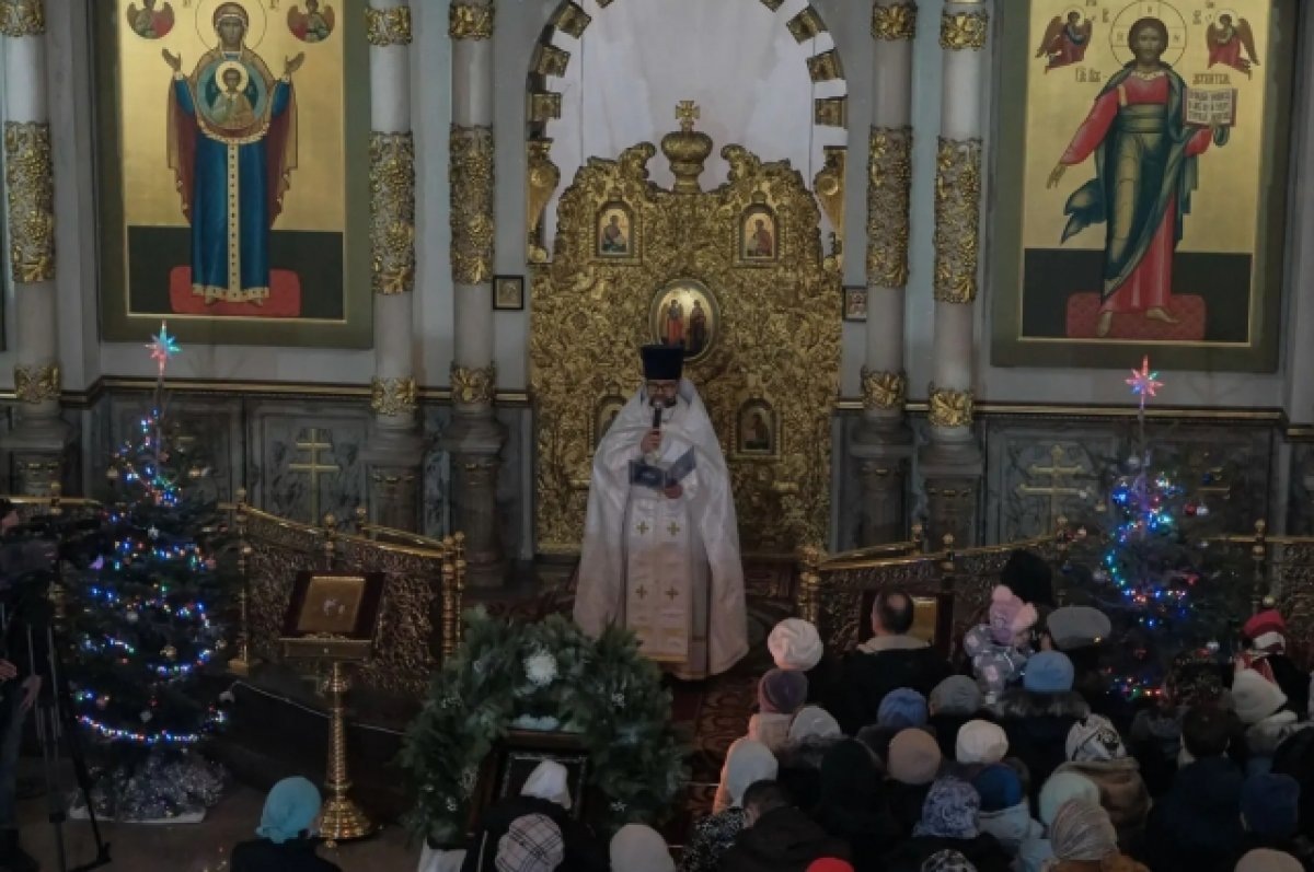    В храмах пройдут праздничные богослужения.