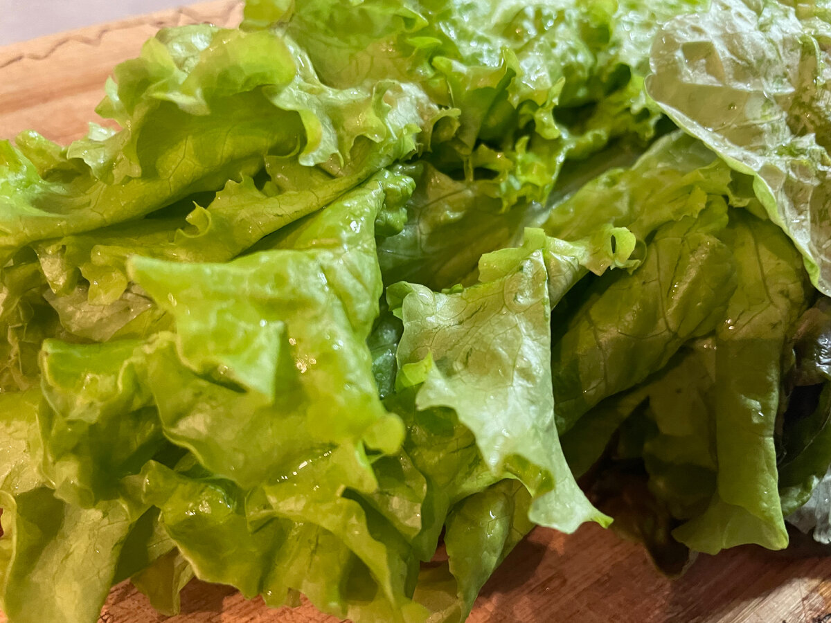 Салатные листья
