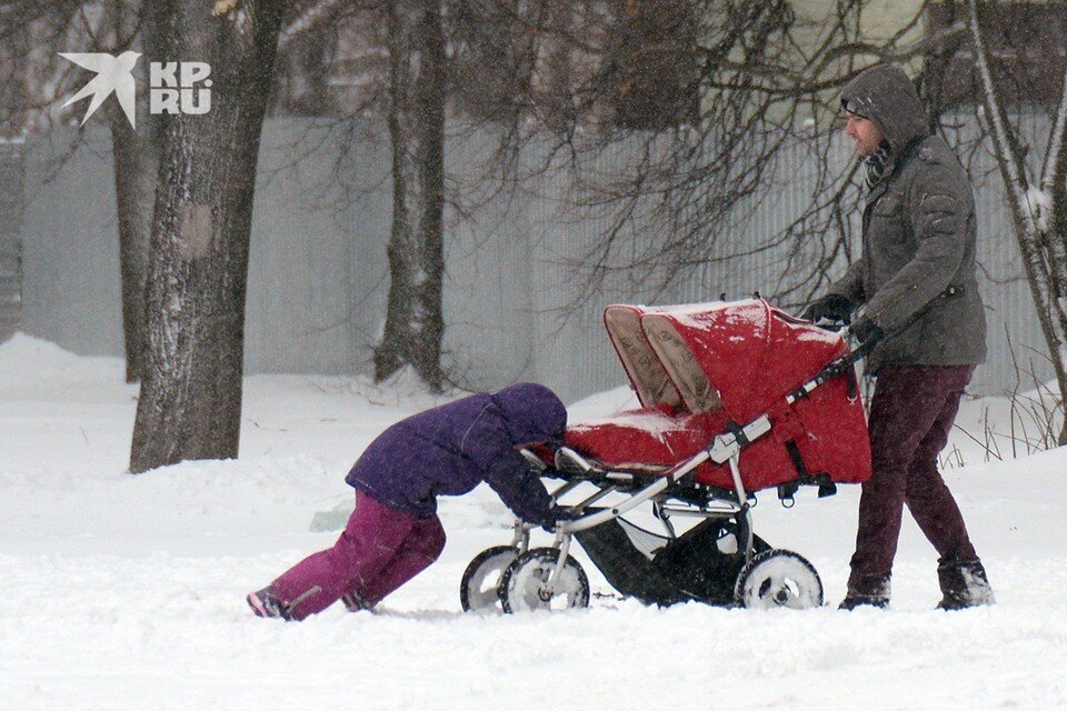     Размер пособия на детей будет зависеть от финансового положения семьи и составит 50, 75 или 100 процентов детского прожиточного минимума в регионе. Антон ФОКИН
