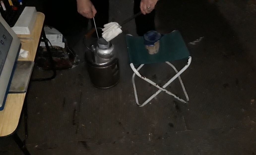 Бидончик с жидким азотом