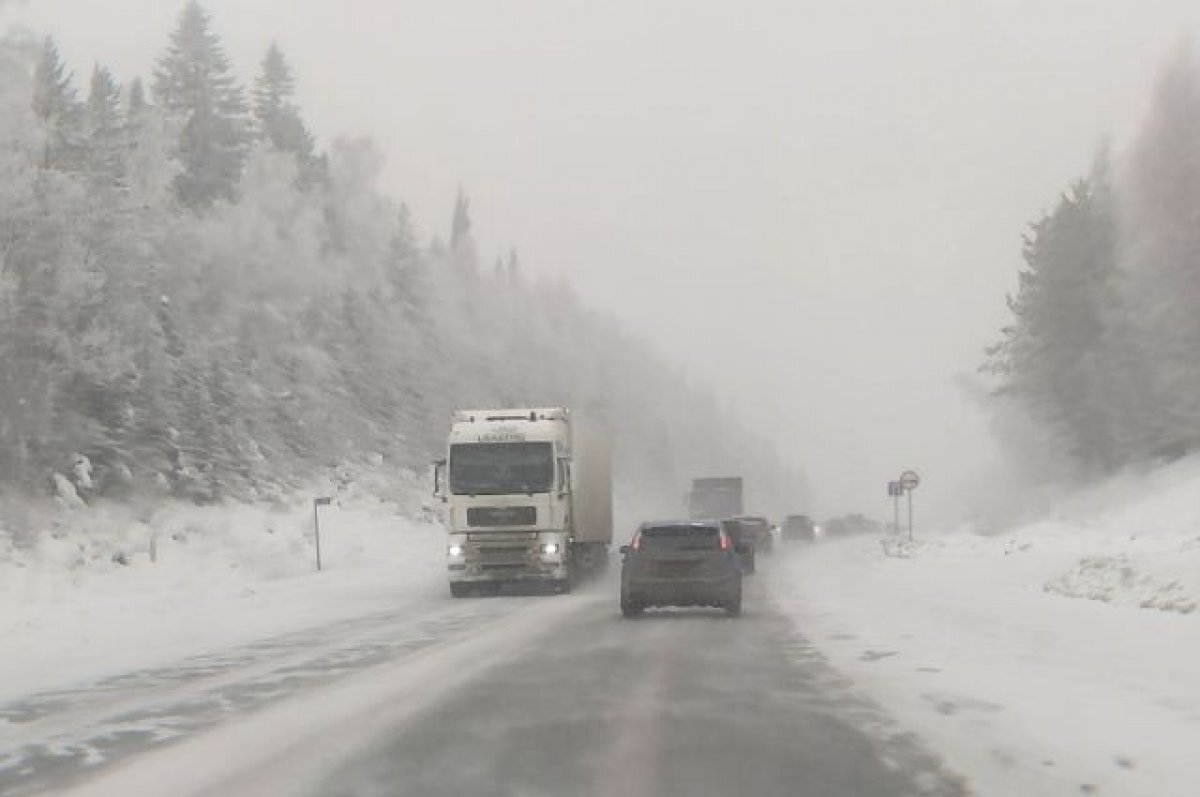    В Свердловской области вновь продлили штормовое предупреждение