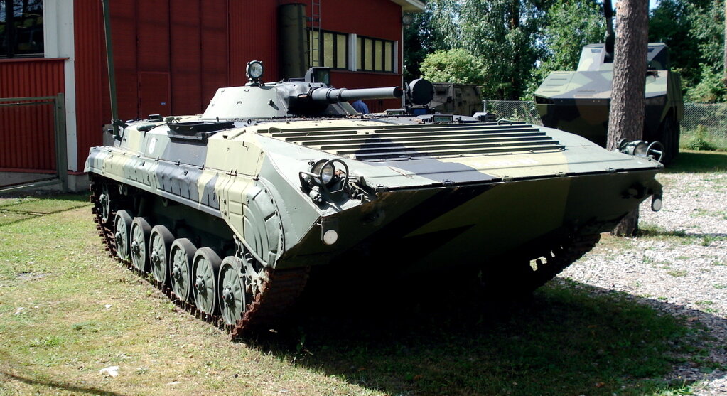 Боевая машина пехоты БМП-1 