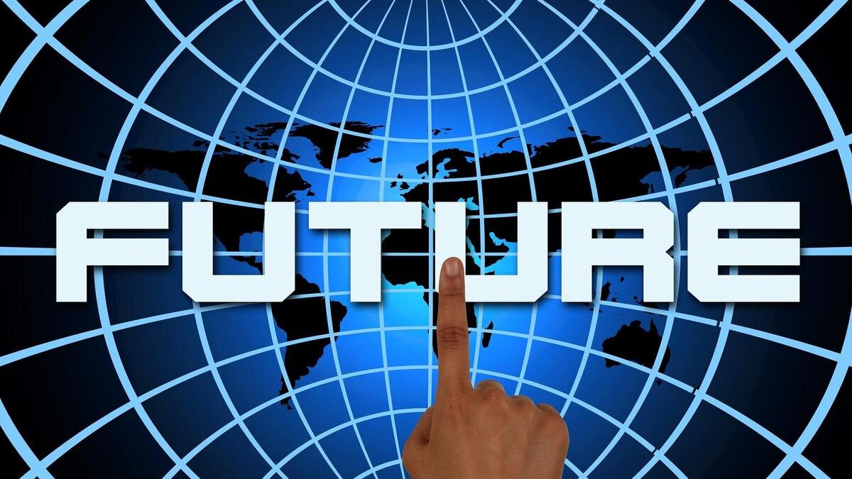    Человек указывает пальцем на будущее:pixabay.com