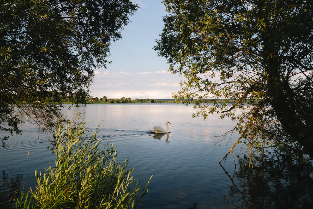 Вода озеро