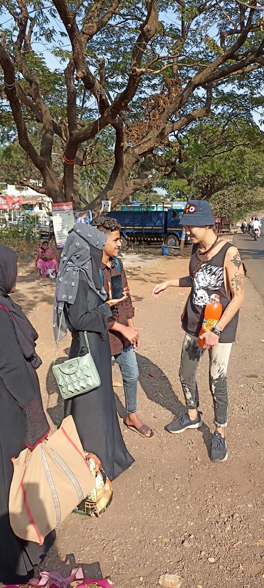 Кызылский парень и южноиндийские мусульмане.