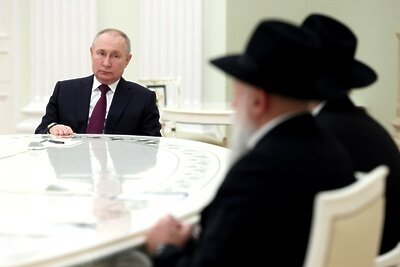    Президент России встретился с главным раввином РФ Берлом Лазаром и президентом Федерации еврейских общин Александром Бородой © Сайт президента России