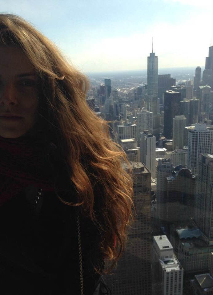 Мое выживание в Нью-Йорке.


Не знаю чего ради люди совершают безумные поступки. И у меня есть парочка таких историй, которые оставили ярчайшие следы в памяти. Да, эти истории о путешествиях.