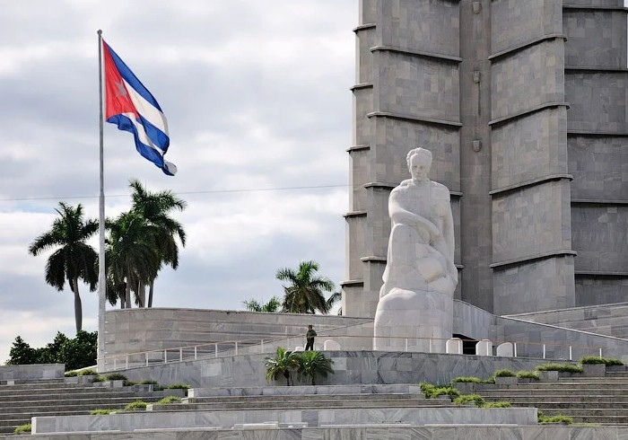 Памятник национальному герою Кубы Хосе Марти в Гаване