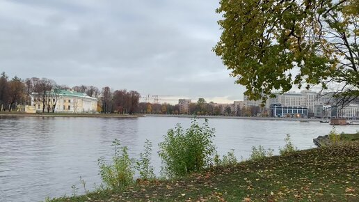 Санкт-Петербург. Прогулка по Лопухинскому саду