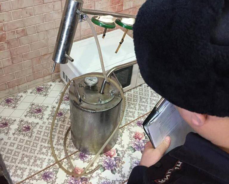    В Орске мужчина и женщина получили ожоги при взрыве самогонного аппарата Кристина Просвиркина