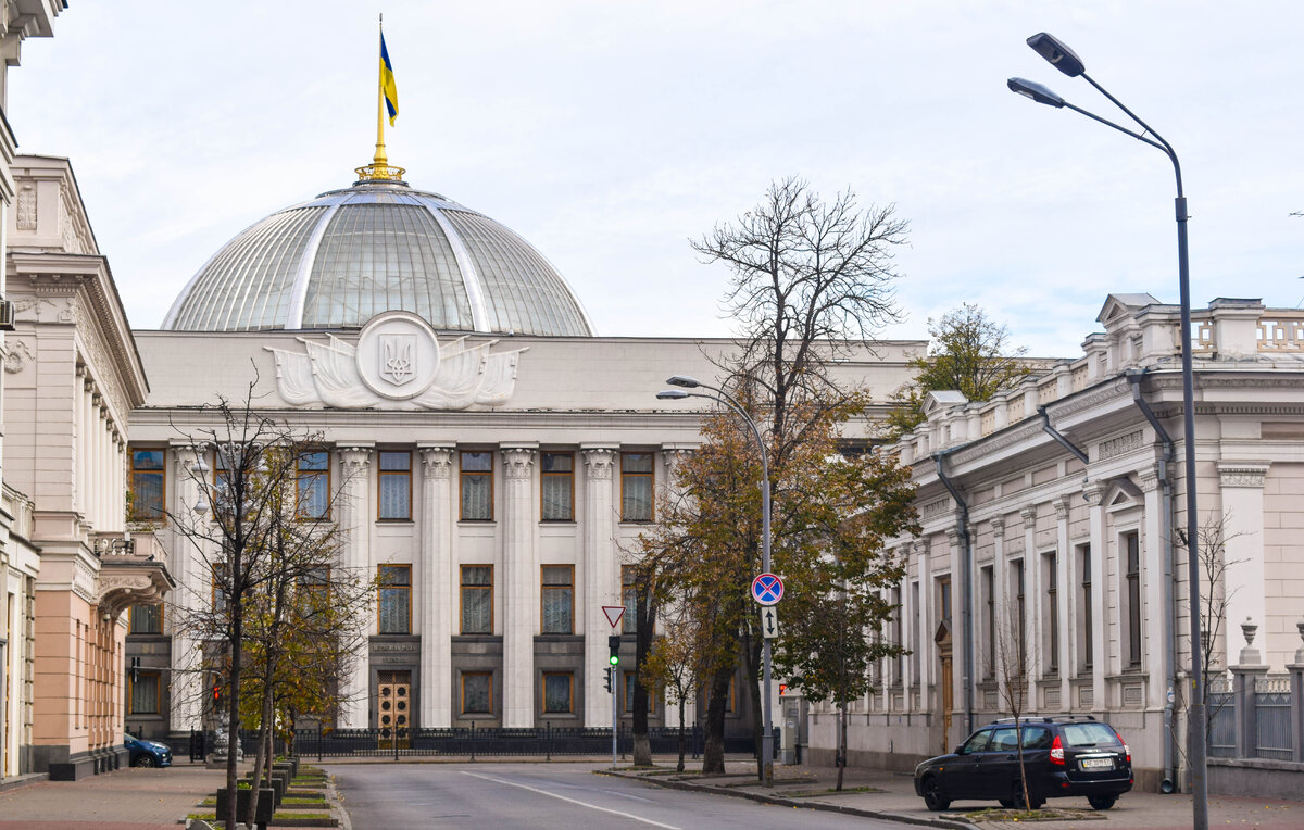    Здание Верховной Рады, Киев  Lina Reshetnyk/Shutterstock/FOTODOM