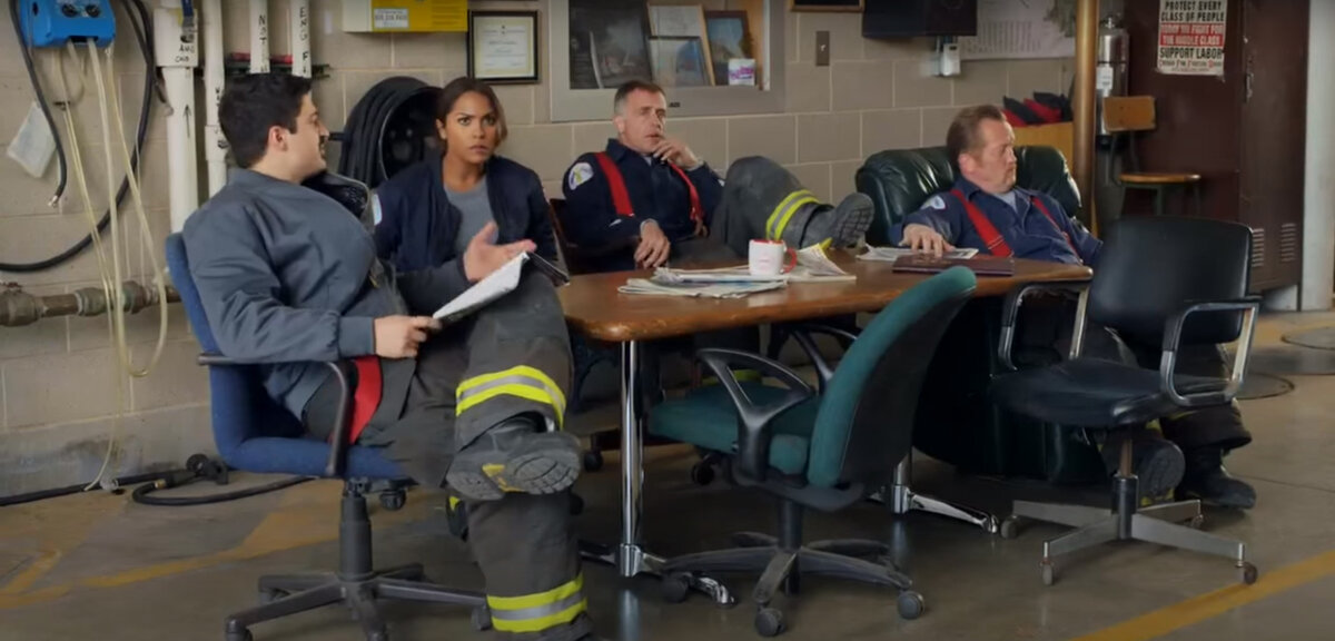 Кадр из сериала "Пожарные Чикаго" 