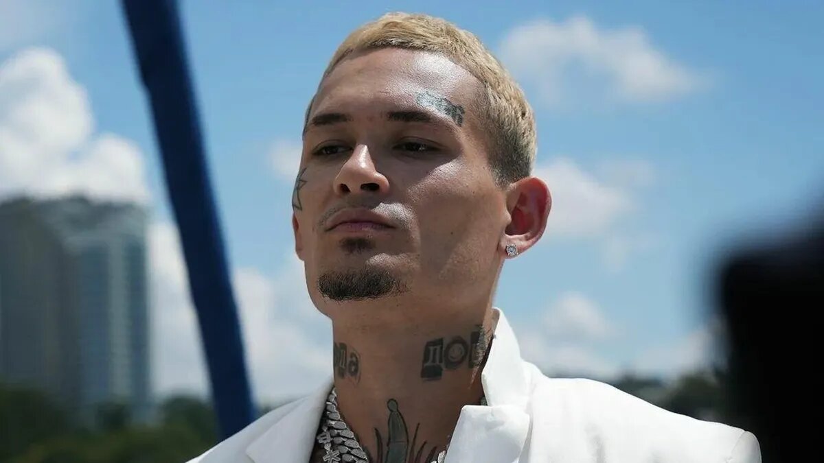 Алишер* стал популярным за короткий срок благодаря своим трекам и видео. Фото: Wikimedia Commons