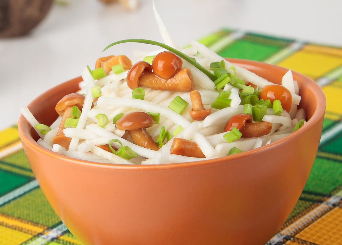 постный салат с рисом