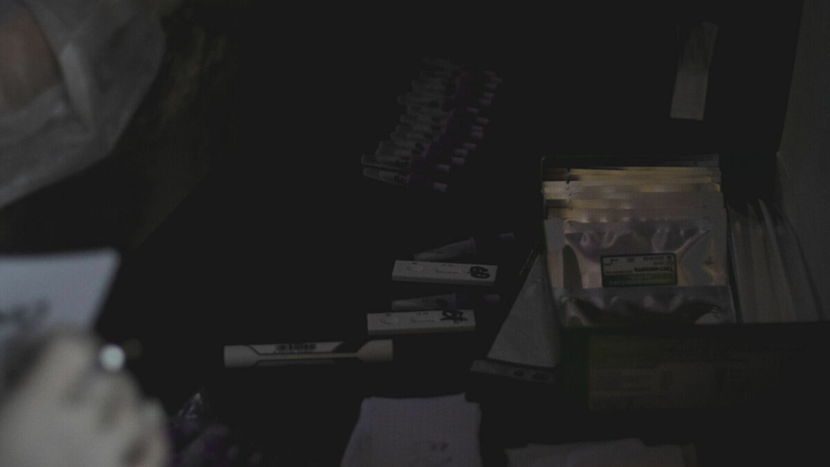     Жены участников спецоперации из Ростовской области отправят на передовую антидроновые ружья и приборы ночного видения, сообщают СМИ.