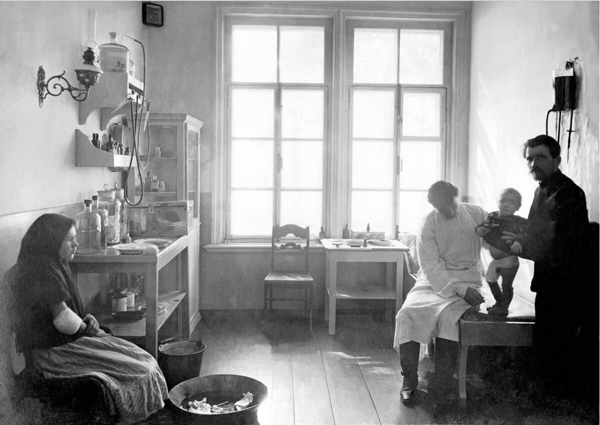 Так выглядели земские больницы начала ХХ века. Фото использовано в иллюстративных целях