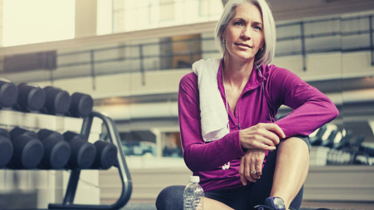 Спортивная женщина 50 лет. Спортивные женщины после 40. Спортивные женщины в возрасте. Женщина 50. Спортивные люди.