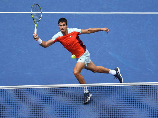     КАРЛОС АЛЬКАРАС. ФОТО: IMAGO/ANTOINE COUVERCELLE/PANO/WWW.IMAGO-IMAGES.DE/GLOBALLOOKPRESS.COM