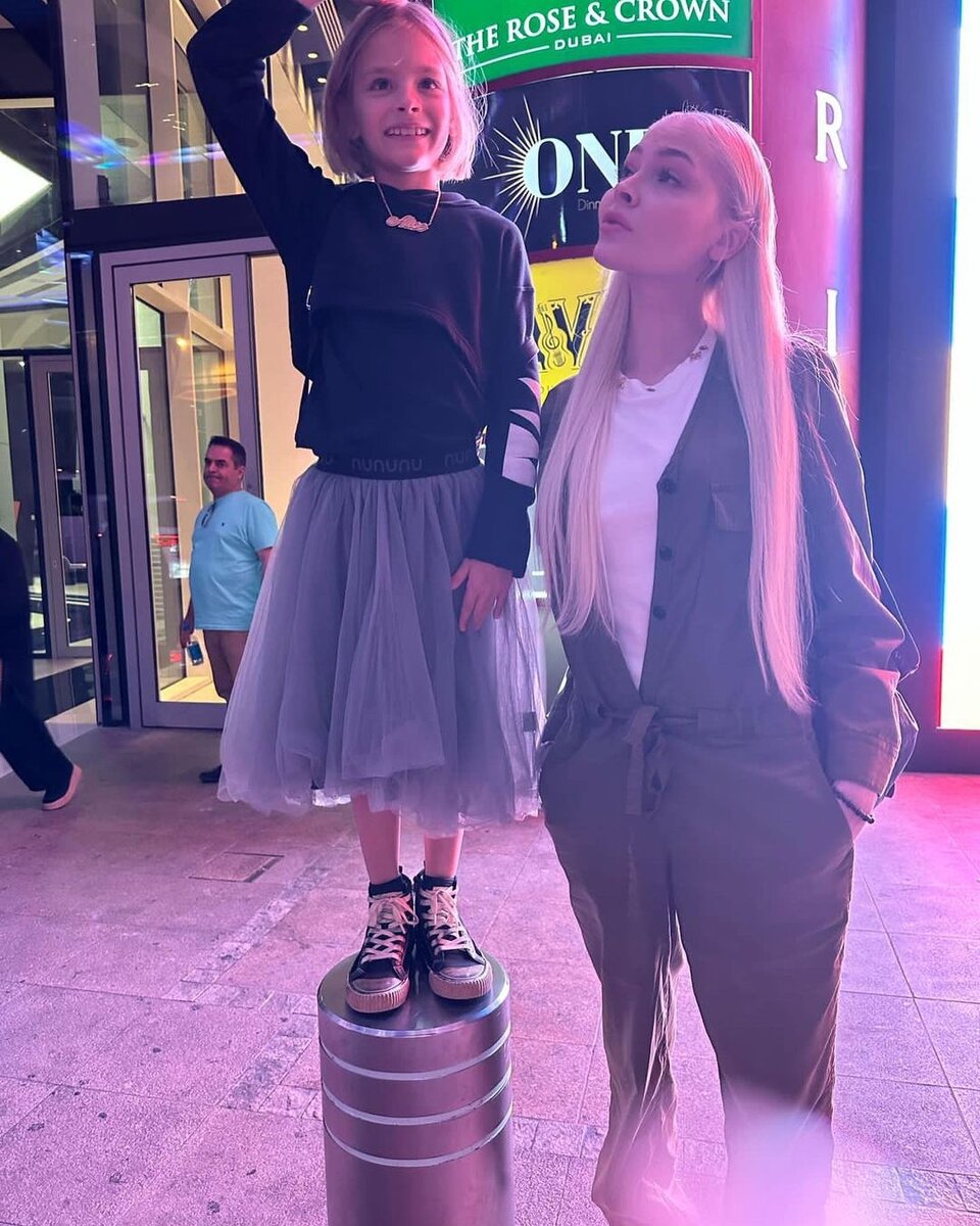    Алиса Юнусова унаследовала милую черту характера от Алены ШишковойСоцсети Надежды Шишковой