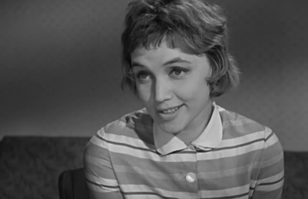 Актриса алешникова биография личная жизнь Пусть лучше молчали". Всего одна бестолковая телепередача стоила актрисе жизни. 