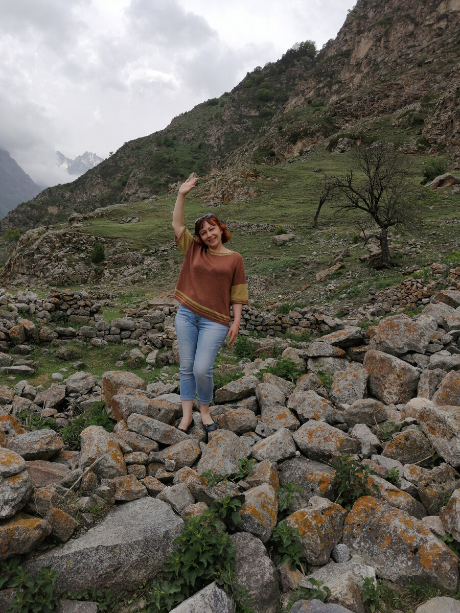 Улыбайтесь и жизнь улыбнётся вам. 