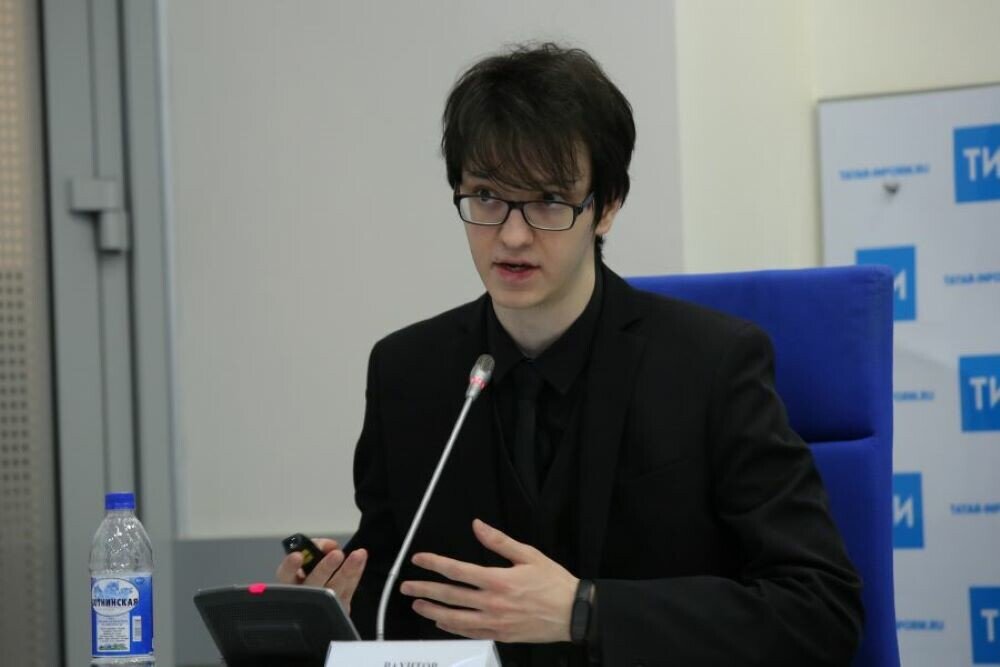
Член оргкомитета конкурса Ильгизар Вахитов. Фото: © Султан Исхаков / «Татар-информ»