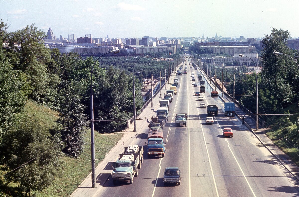 Прогулка по Москве 1986 года. Какой была столица за 5 лет до распада СССР?  | Путешествия и всего по чуть-чуть | Дзен