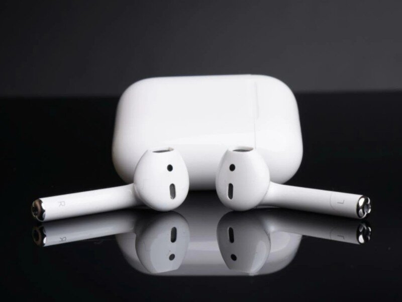    AirPods научились распознавать речь и получили ещё две новые функции