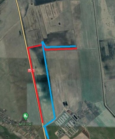 Схема поездки по полям. Красная линия - движение вперед. Синяя - возвращение в деревню. 