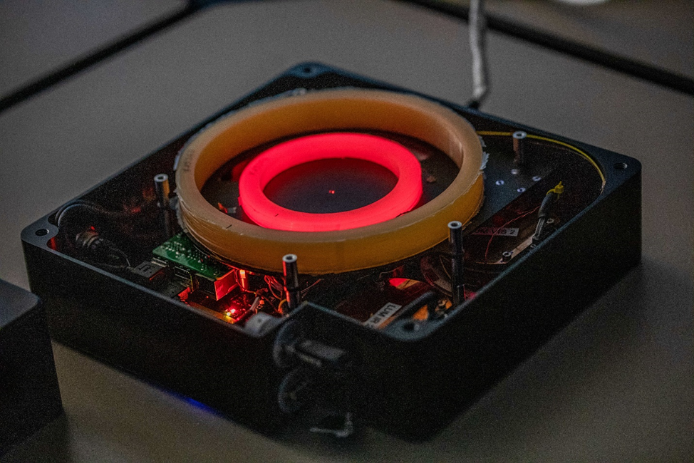 Волоконно-оптический дозиметр Lumina. Фото: nasa.blog.com