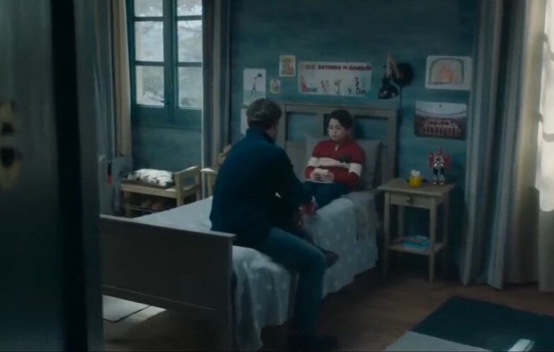 Испанский хоррор держит в напряжении на протяжении всего времени. Чем закончится предсказать невозможно. Интрига.