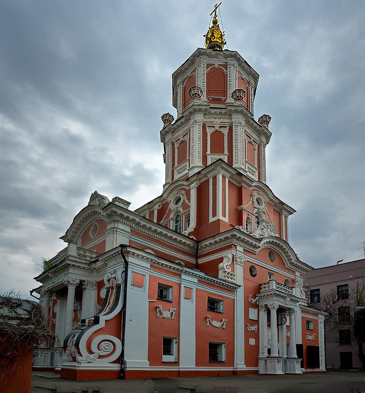 Меньшикова башня на чистых прудах