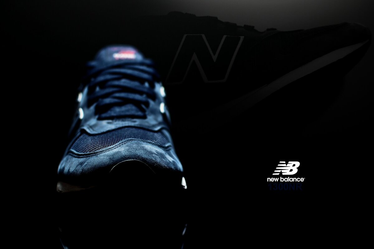 Инженеры New Balance давали нумерацию модели в соответствии с ценой, которую она получит. Например модель 574 стоила 57 долларов и 40 центов. То есть если поделить номер модели на 10 вы сможете узнать сколько она стоила первоначально. 