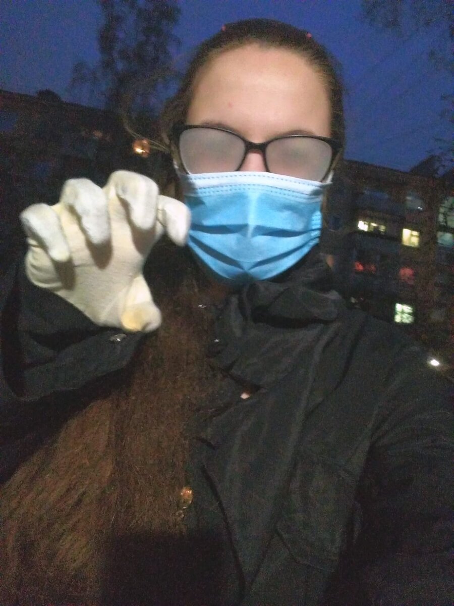 Вот так я гуляла, когда мы только узнали о короне, и был объявлен карантин