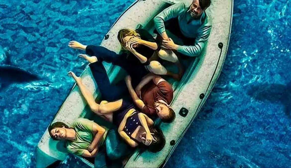 Кадр из фильма " Переворот: Кровь в воде". США 2019 год.