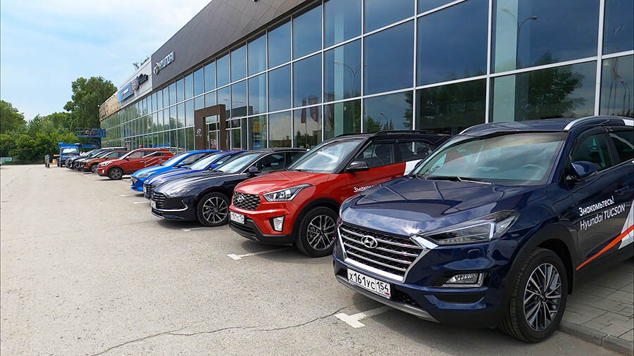 Автосалон Hyundai, фото: njcar.ru
