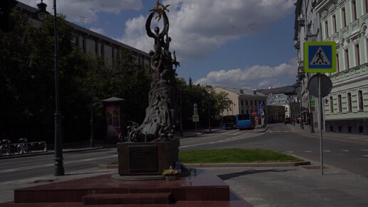 Памятник заложникам школы №1 г. Беслана в Москве