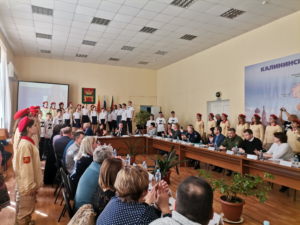 Малый зал администрации Калининского района