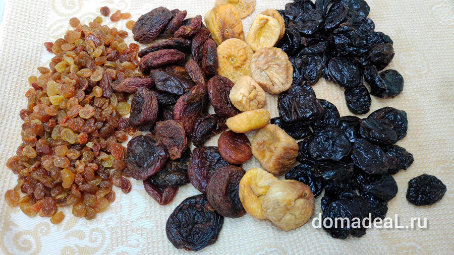 сухофрукты изюм, курага, инжир и чернослив