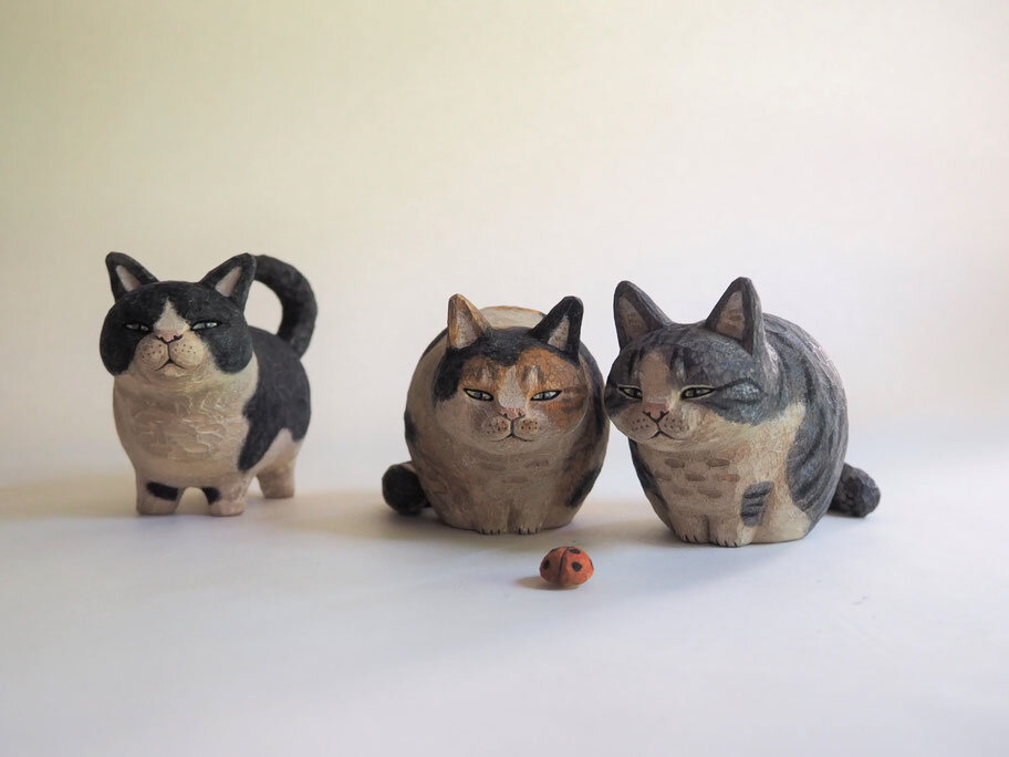 Любители и почитатели котиков, посвящаю этот пост вам :) Широ Мофусан (@shiro_mofusan) — японский художник, который создает милых и очаровательных кошек из дерева, уделяя особое внимание их мимике.-6-2