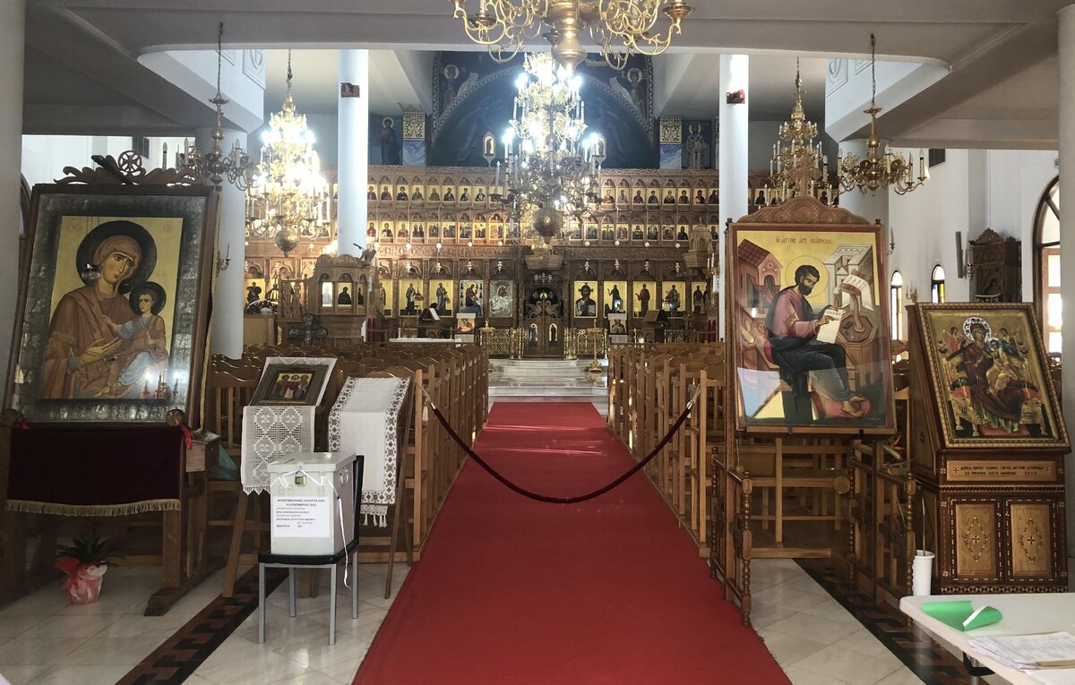    Участок для голосования в церкви Кипра  Максим Рыжков/ТАСС