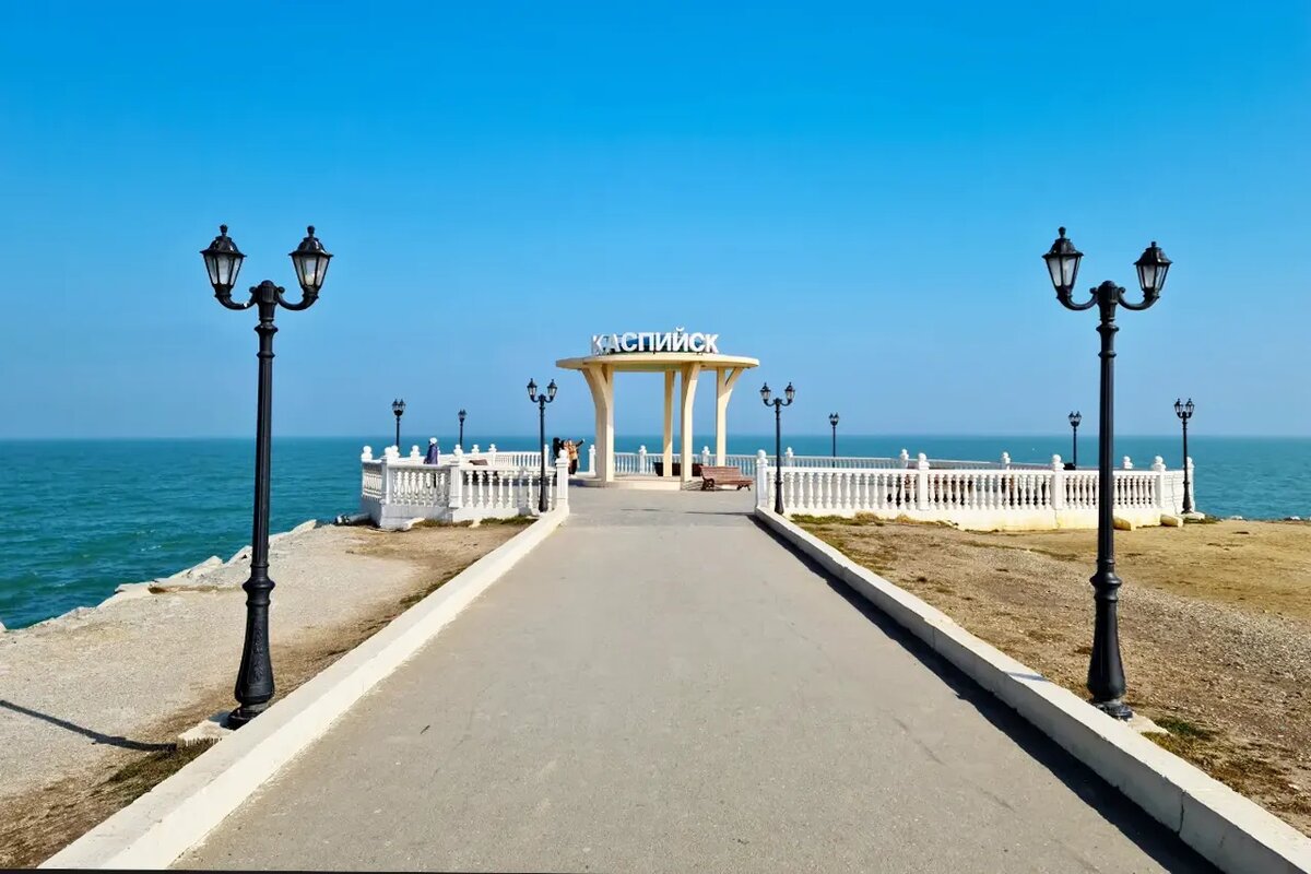 Каспийск отдых 2023. Пляжи каспийска дагестан. Бригантина гостиничный комплекс 3*. Каспийск отдых 2023. Курорт каякент в дагестане.