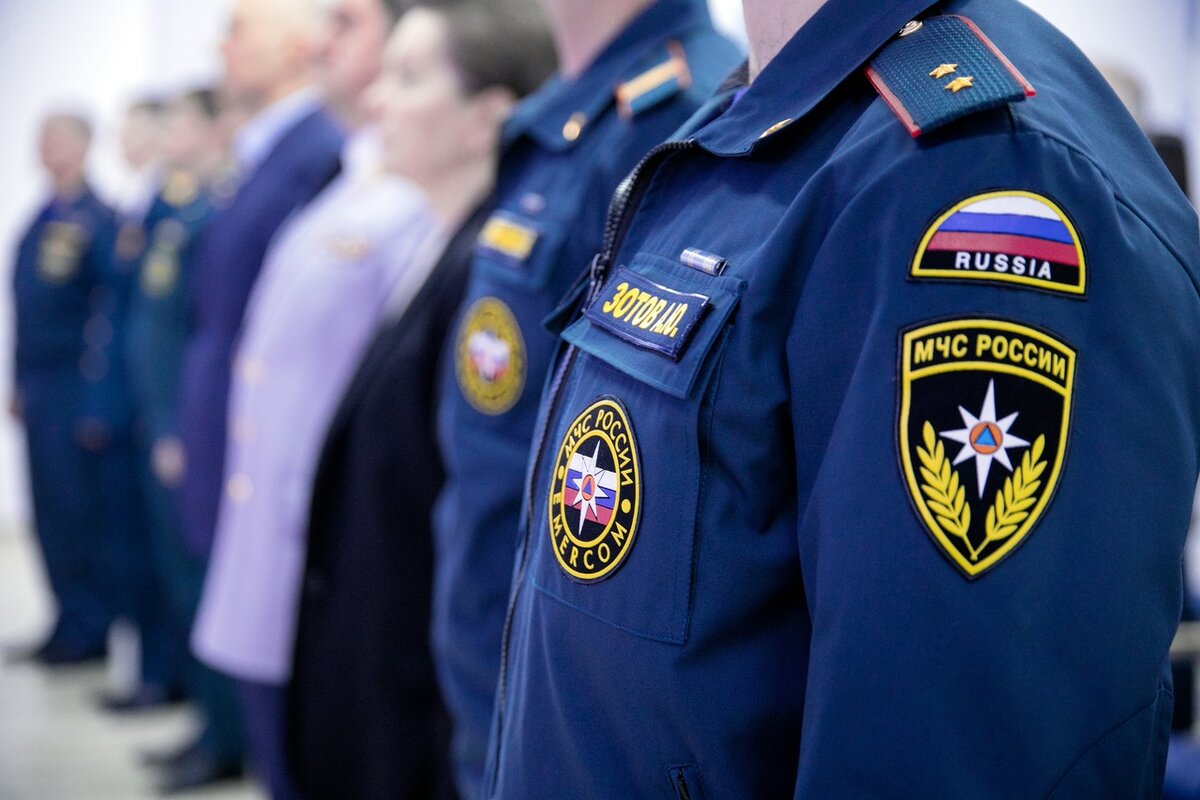    Губернатор Югры вручила 30 наград спасателям в преддверии профессионального праздника