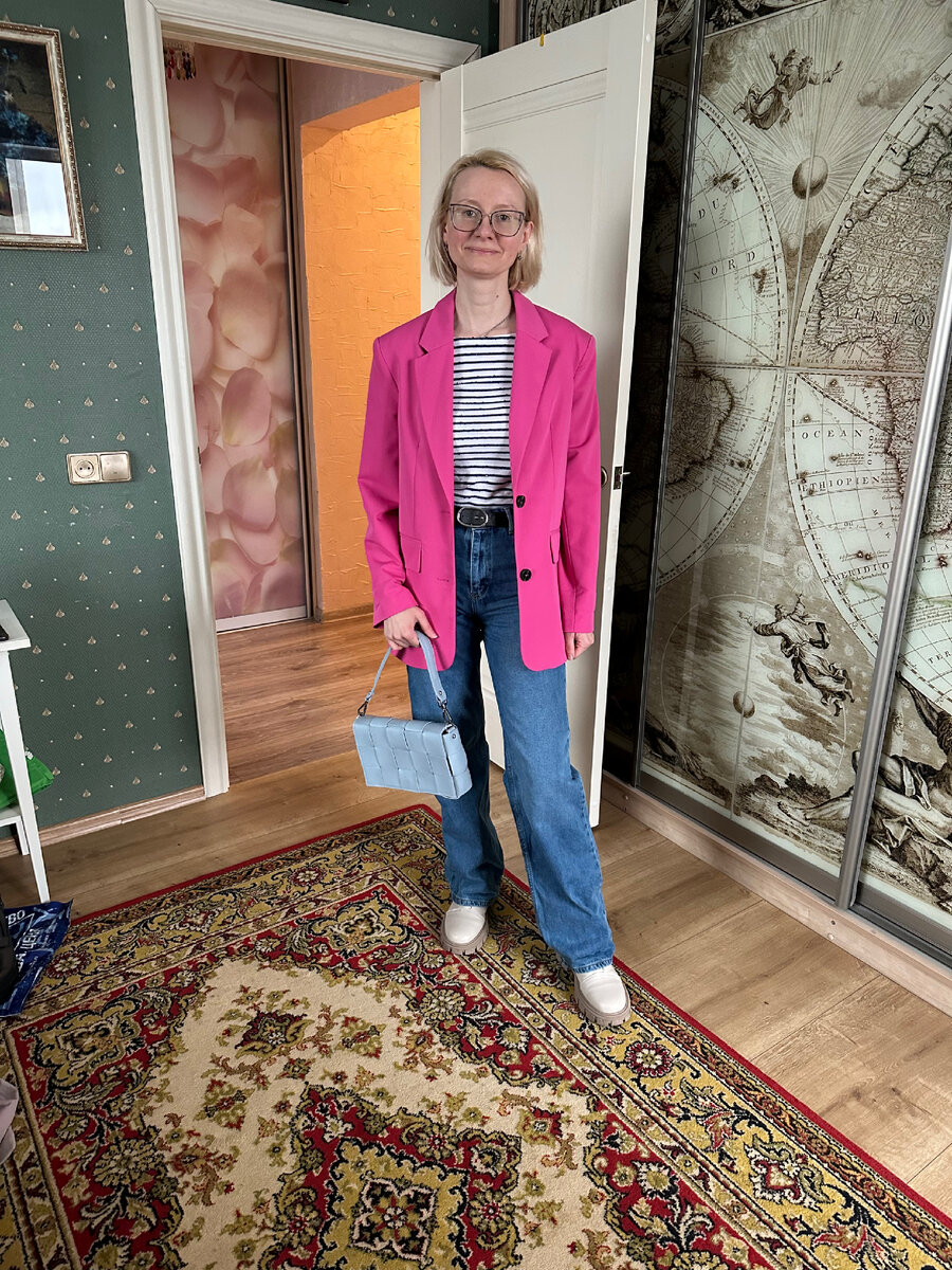 Составили множество комплектов из существующих вещей 