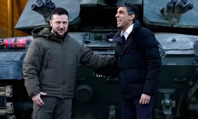 Великобритания выразила желание готовить украинских летчиков воевать на самолетах натовского образца, но летать пока еще не на чем, поскольку неизвестно, когда, что и в каких количествах будет поставлять