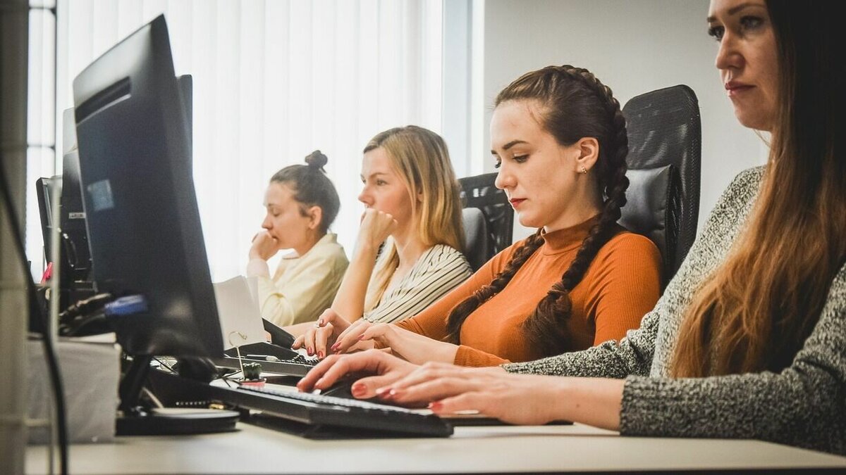     Как сообщает «Подъём», ссылаясь на региональные паблики, на корпоративе в честь 8 марта в администрации Сонковского района Тверской области состоялось выступление в костюме обнаженного мужчины.