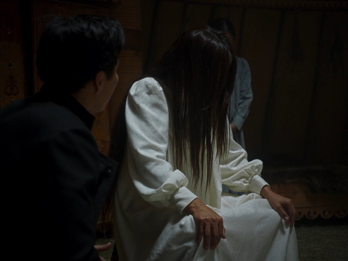 Изображения с сайта Кинопоиск https://www.kinopoisk.ru/film/5237750